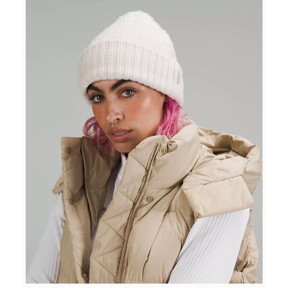 lululemon athletica Accessories - Lululemon Women's Ombre Knit Textured Beanie